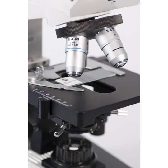 MICROSCOPIO BINOCULAR mod. IBD-05B.