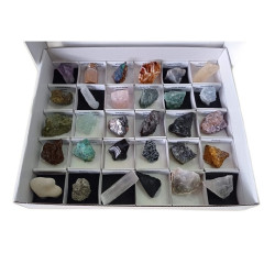 COLEÇÃO DE 30 MINERAIS